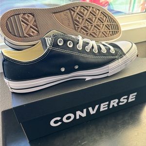 Converse All Star Ox  Low top shoes - unisex - brand new in box.